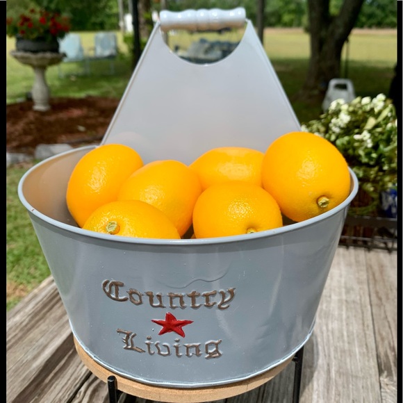 Vintage Country Living Wall Pockets - Picture 5 of 11